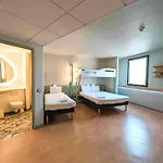 Ibis Budget Clermont Ferrand - Le Brezet - Aeroport
