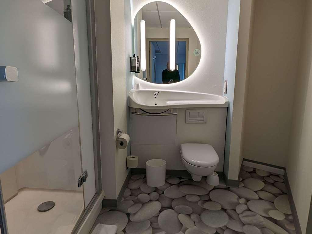 Hotel Ibis Budget Ferrand - Le Brezet - Aeroport