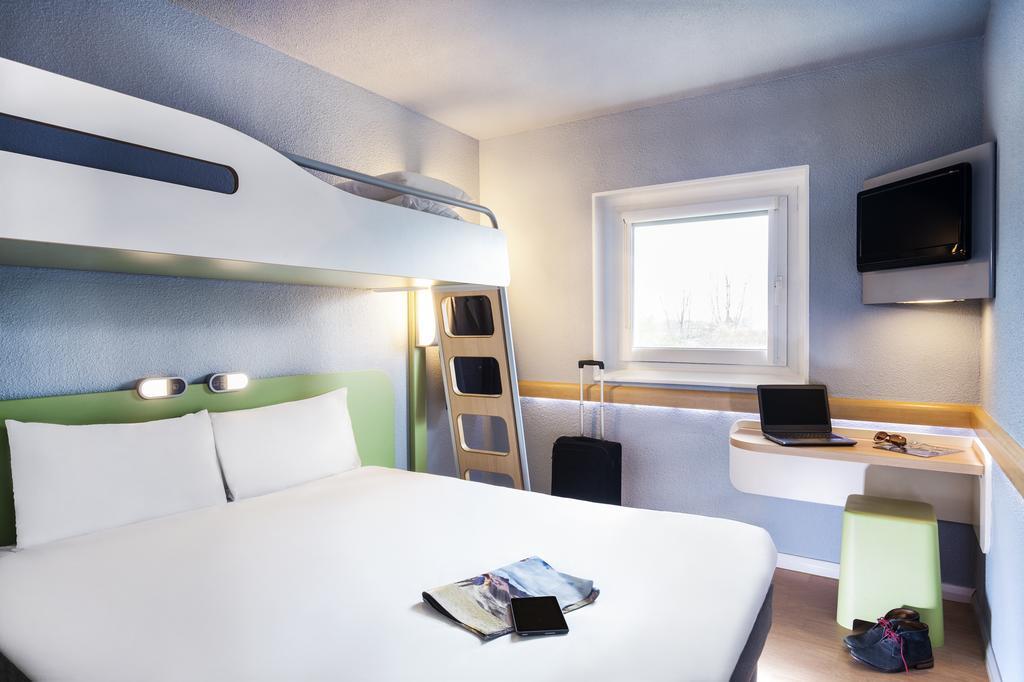 Hotel Ibis Budget Ferrand - Le Brezet - Aeroport
