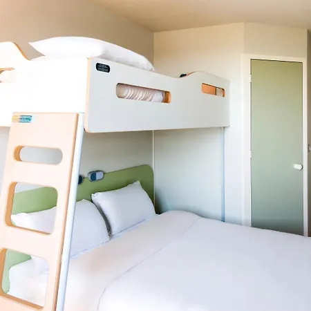 Hotel Ibis Budget Ferrand - Le Brezet - Aeroport Clermont-Ferrand