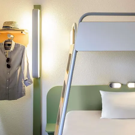 Ibis Budget Ferrand - Le Brezet - Aeroport Hotel 2*