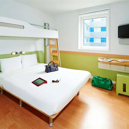 Hotel Ibis Budget Ferrand - Le Brezet - Aeroport Clermont-Ferrand